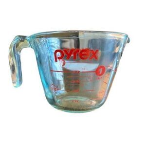 EUC PYREX Glass Measuring Cup 8 oz Red Lettering - Made in USA